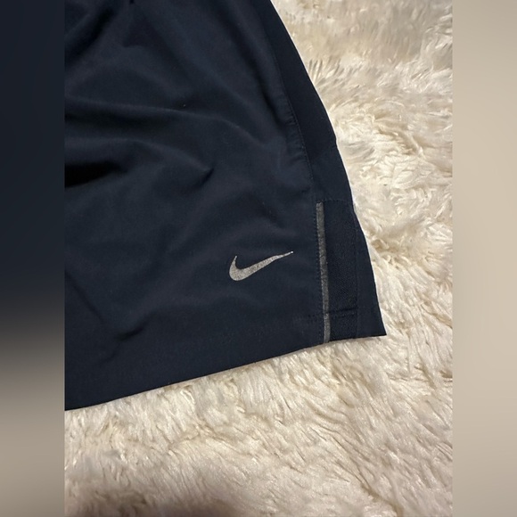 Nike Men's Size XL Navy Blue Dri-Fit Athletic Shorts EUC - Picture 3 of 6